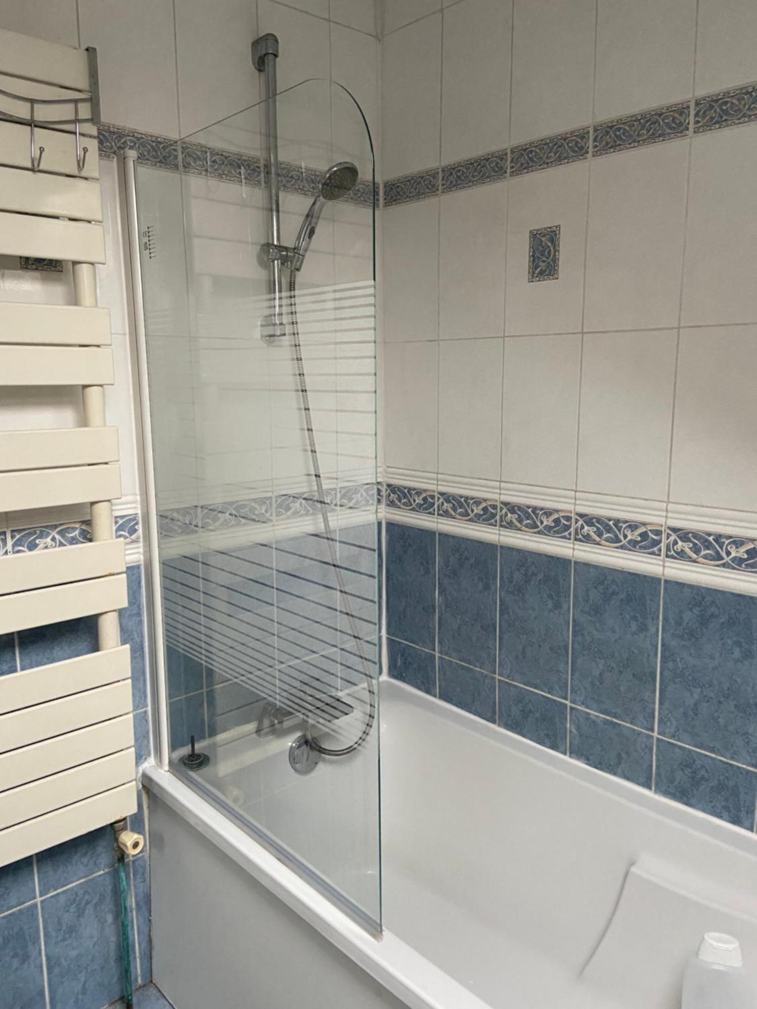 Maison Au Calme A L'Oree Du Bois. Acces A13-A14 Orgeval  Buitenkant foto